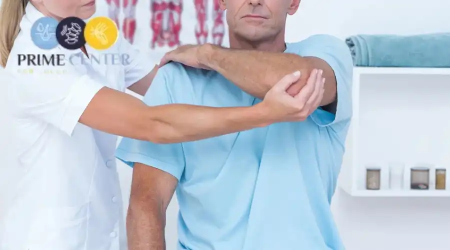 أدوار الأطباء والمعالجين البدنيين والمدربين في التأهيل